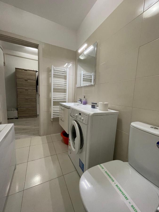 Renting Solutions Iulius Mall Iasi Bagian luar foto